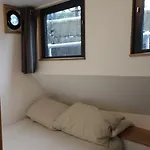 Kyle Blue - Harbour Luxury Boat Vandrerhjem Bristol