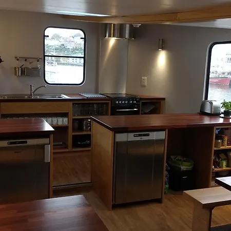 Kyle Blue - Harbour Luxury Boat * Bristol