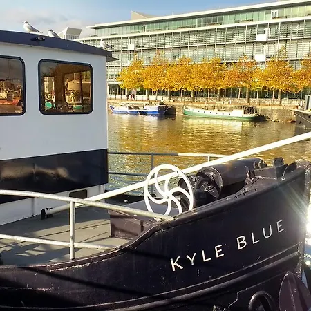 Hostal Kyle Blue - Harbour Luxury Boat