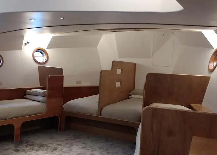 Hostal Kyle Blue - Harbour Luxury Boat Bristol