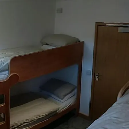 Kyle Blue - Harbour Luxury Boat Hostel *