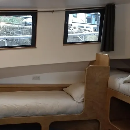 Hostel Kyle Blue - Harbour Luxury Boat